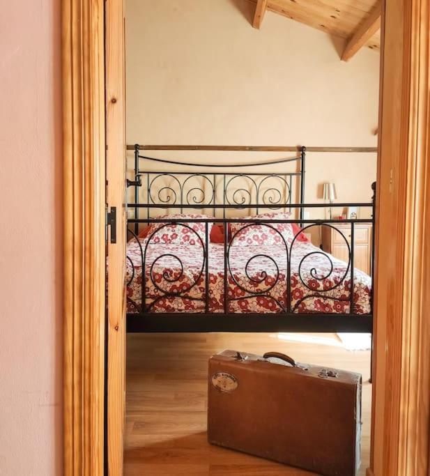 Casa Rural Tozolosolobos Otero de Bodos Екстериор снимка